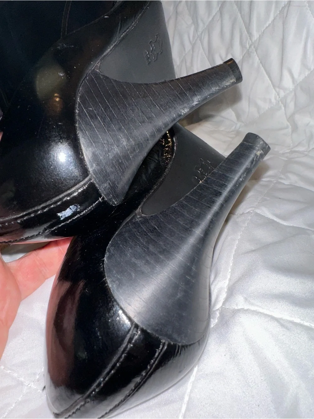 Tory Burch Black Gold Logo Heels sz 9